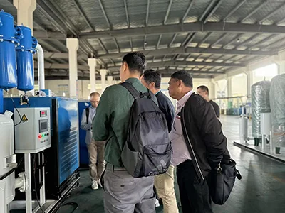 Sistema de nitrogênio de alta pureza para uso alimentício para um fabricante de alimentos na Rússia